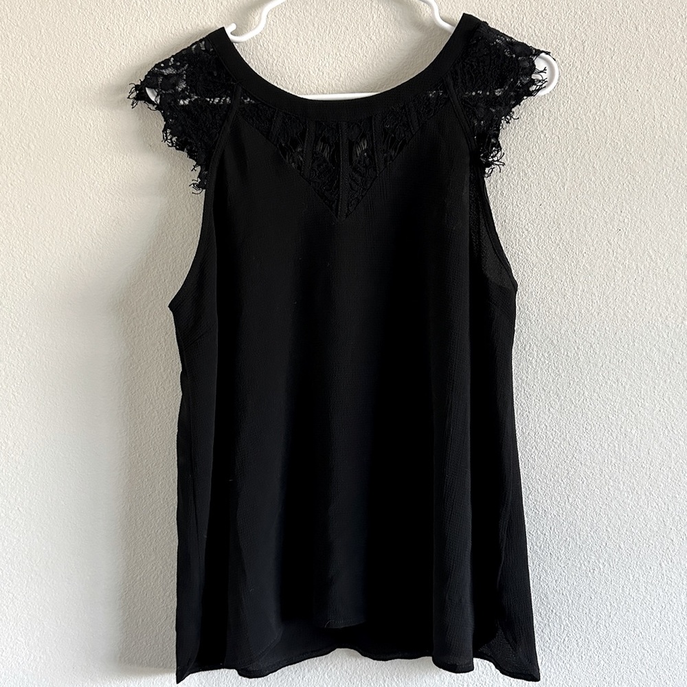 41 Hawthorn Lace Detail Black Blouse with Quarter Zip Back Size Medium StitchFix